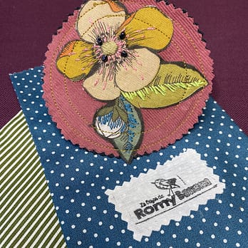 Broche Velours ronde fleur Moly kaki